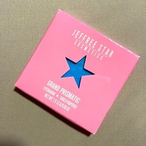 NWT Jeffree Star “GRAND PRISMATIC” eyeshadow
